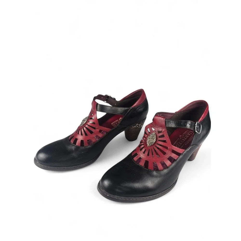 L'Artiste Spring‎ Step April Leather T-Strap Cutout Pumps Heels Size 42 ☆